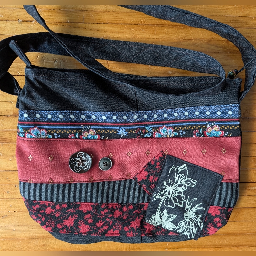 Handcrafted Floral Patchwork Crossbody Bag - Black & Burgundy